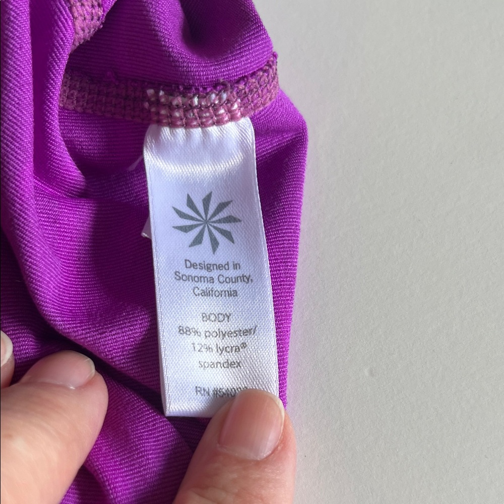 Athleta Vibrant Purple Striped Cropped Leggings Sz M - Picture 6 of 6